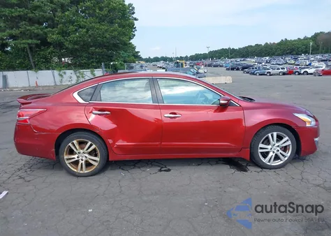 2013 Nissan Altima 3.5 Sv z USA, uszkodzony, nr VIN 1N4BL3AP8DC246723